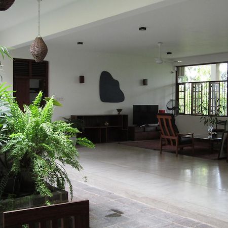 The Mirror Mansion Hotell Rajagiriya Eksteriør bilde