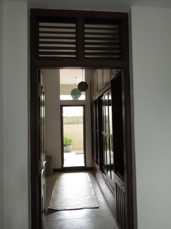 The Mirror Mansion Hotell Rajagiriya Eksteriør bilde